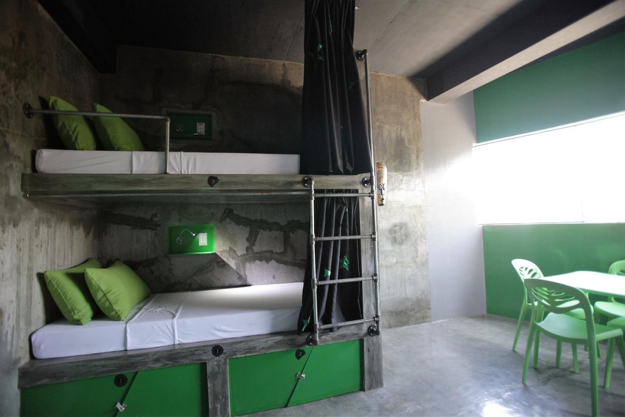 W Hostel Boracay Boracay Island Екстериор снимка